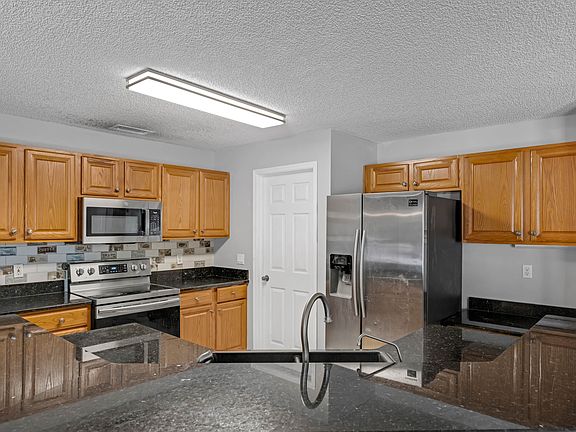 3rd image of 1432 Saddleridge Dr #2