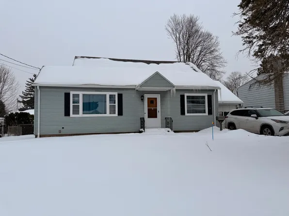102 Dolores Ter N, North Syracuse, NY 13212