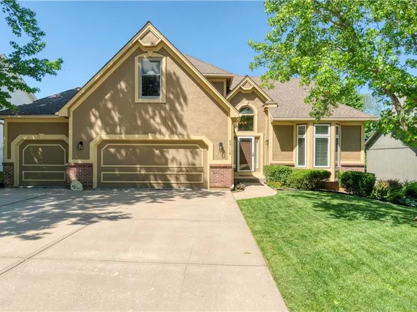 5714 Alden Ct, Shawnee, KS 66216