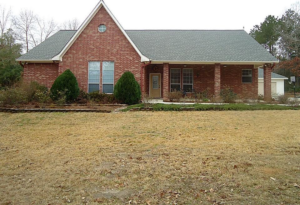 GREAT CURB APPEAL! ALL BRICK CUSTOM HOME WITH ALL THE BELLS & WHISTLES!