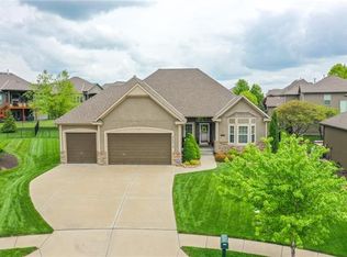 24910 W 92nd St, Lenexa, KS 66227
