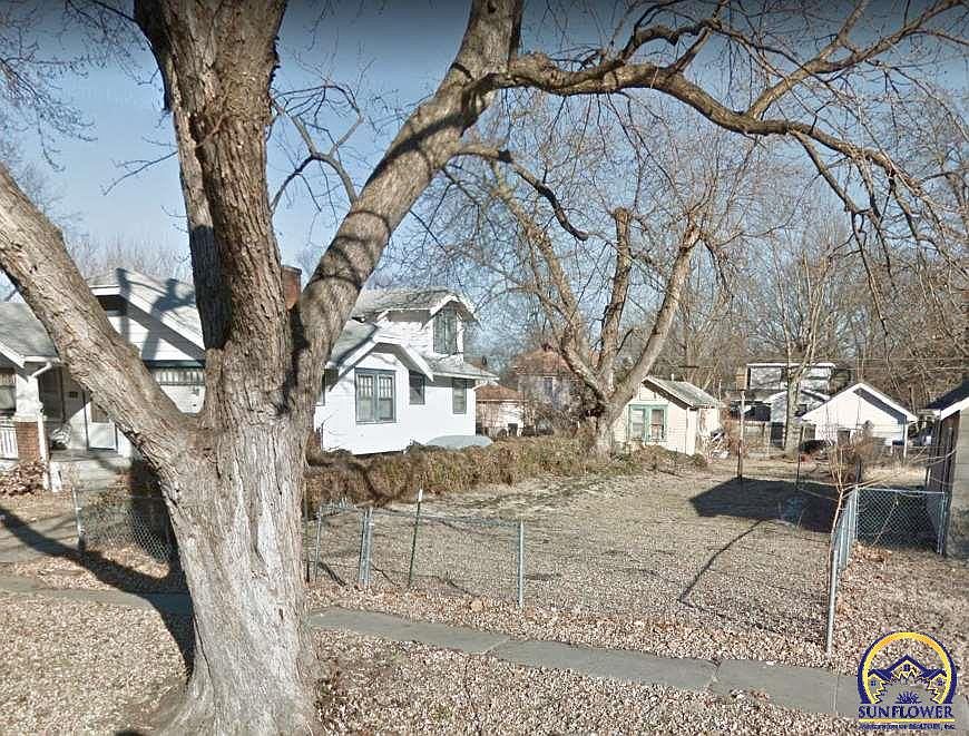 2nd image of 1226 SW Wayne Ave