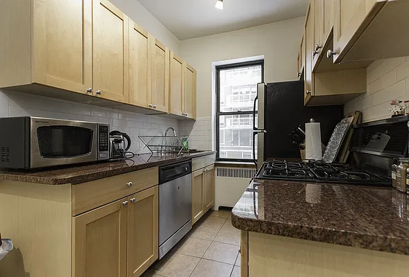 Rented by Emor Management Inc. | media 27