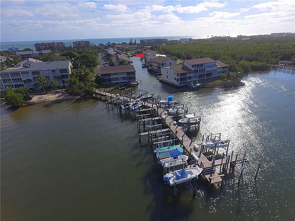 3rd image of 1456 NE Ocean Blvd #201