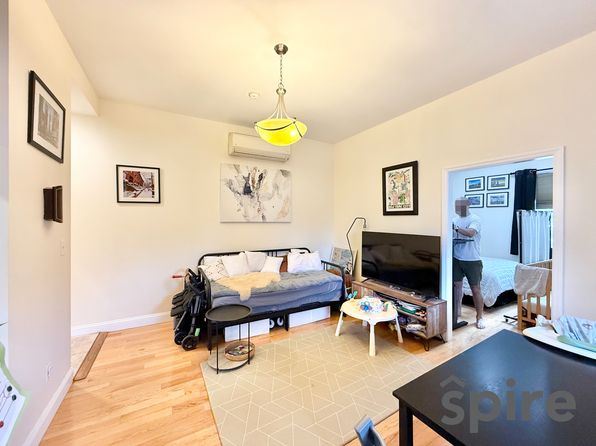 169 Sackett St #1