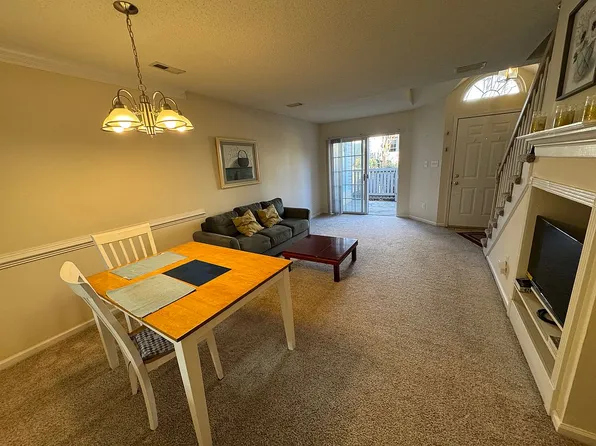 909 Queens Way, Williamsburg, VA 23185