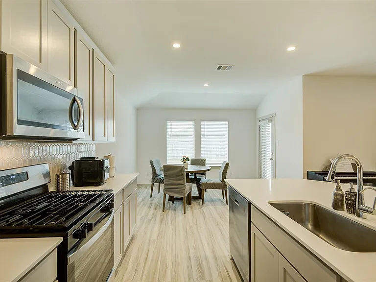 3530 Terrace Landing Ct — Photo 7