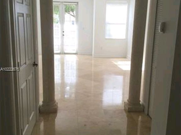 4th image of 613 Santander Ave