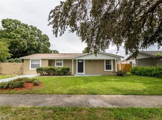 6027 Crestridge Rd, Tampa, FL 33634