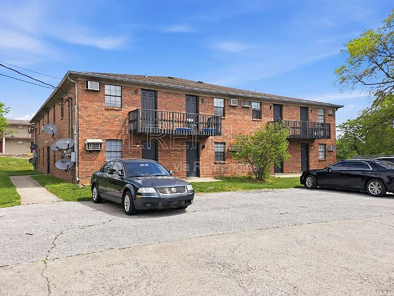 176 Thistlewood Ave #16 — Photo 9