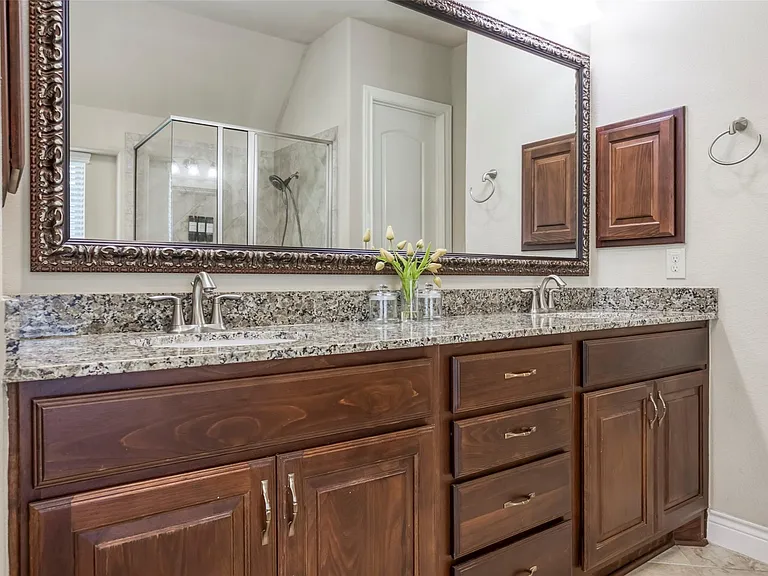 29114 Davenport Dr — Photo 24