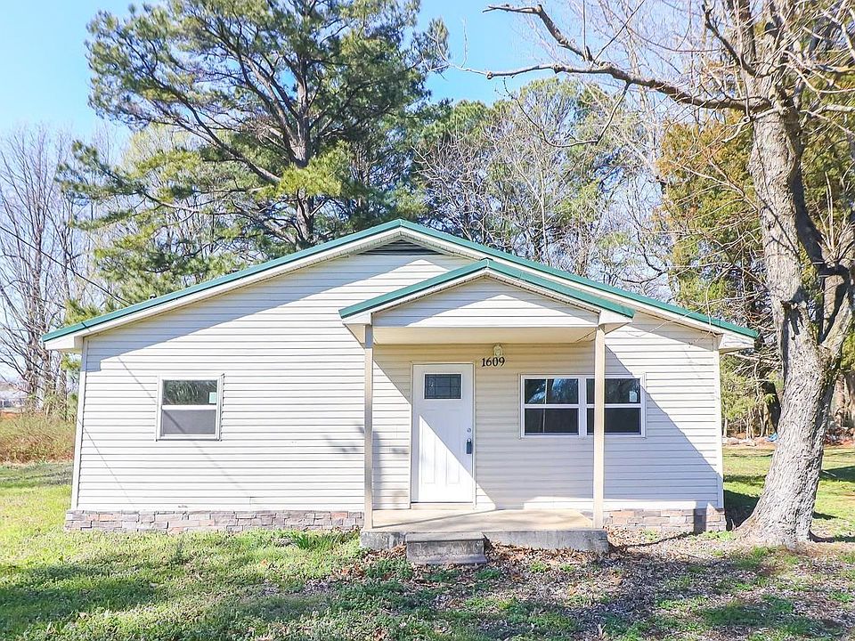 1st image of 1609 Granger Dr