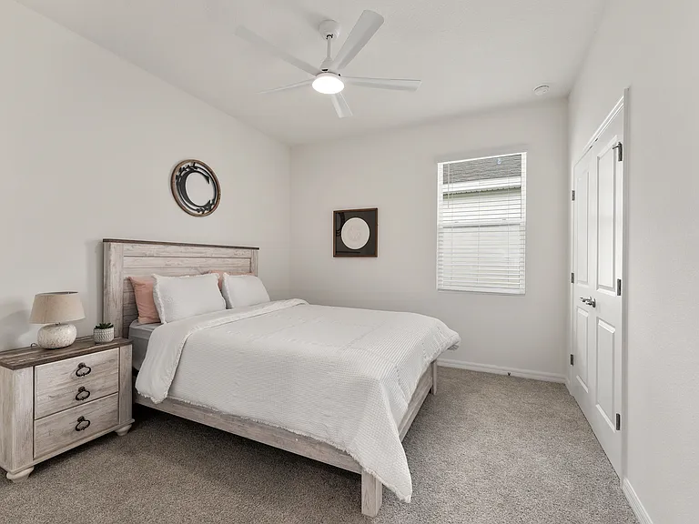 4932 NW 39th Loop — Photo 36