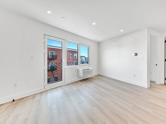 5th image of 1173 Fulton St #4B