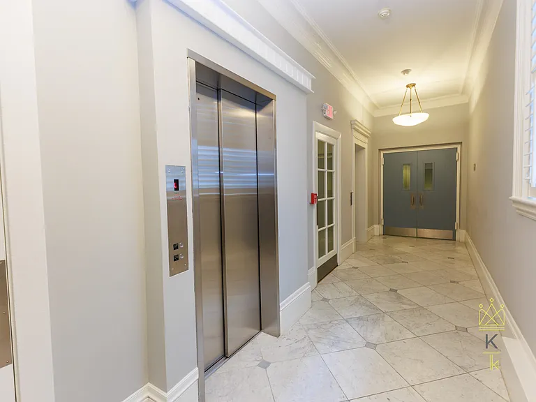 271 Dartmouth St #5F — Photo 15