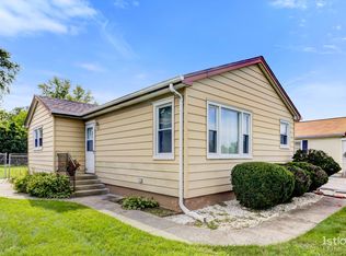 654 W Belden Ave, Elmhurst, IL 60126