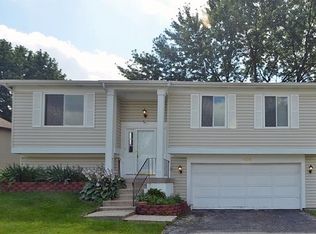 1039 Ridgewood Dr, Bolingbrook, IL 60440