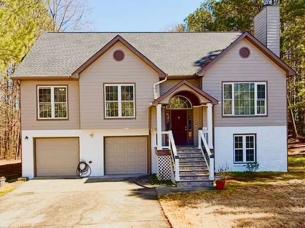 5011 Cliff Top Dr, Loganville, GA 30052