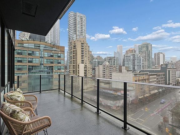 2nd image of 1325 Rolston St #902