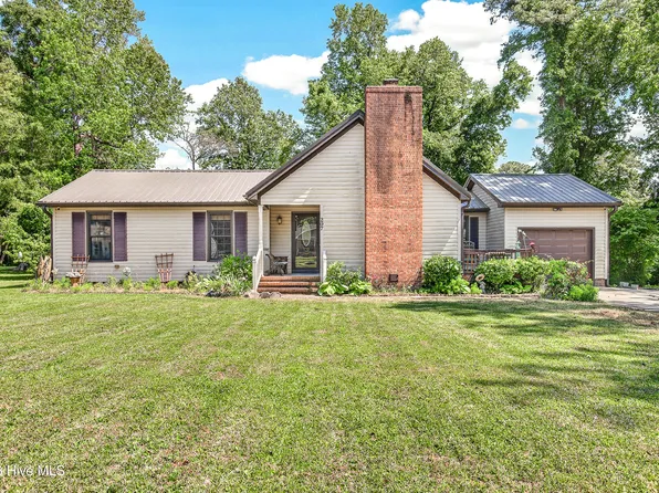 207 Stillwood Drive, Jacksonville, NC 28540