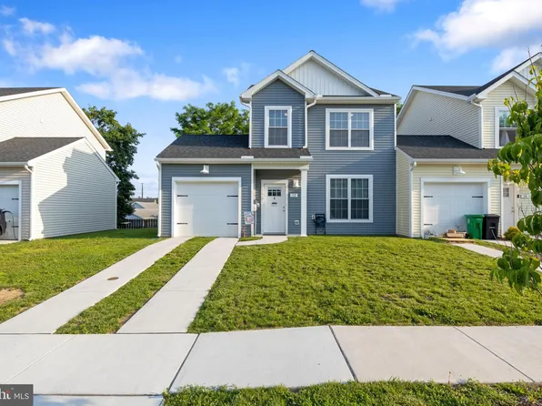 12 Parkview Dr, Carlisle, PA 17013