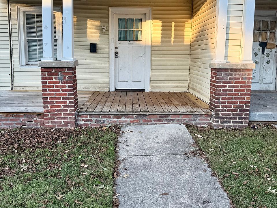 1st image of 17 Channing Ave #15