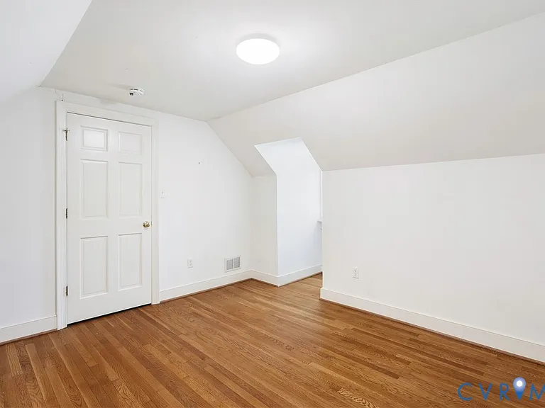 6414 Monument Ave — Photo 24