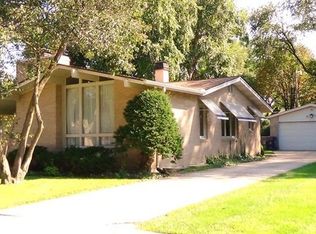 1441 Easy St, Elgin, IL 60123