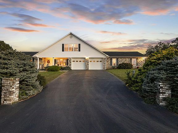 3rd image of 540 Hurley Dr