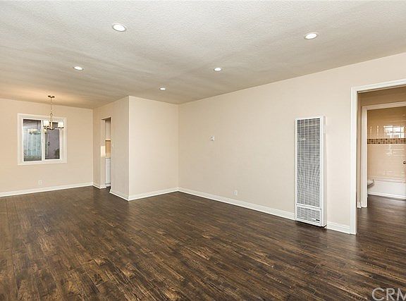 5th image of 12113 Elva Ave