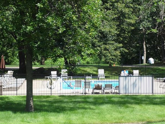 2nd image of 3850 Plymouth Blvd APT 216