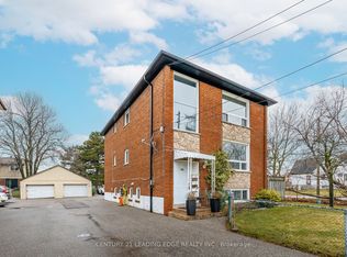 796 Midland Ave #1-04, Toronto, ON M1K 4E7