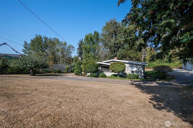 2nd image of 620 Telegraph Road