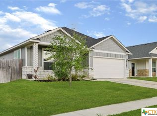 118 Buckskin Trl, Victoria, TX 77904