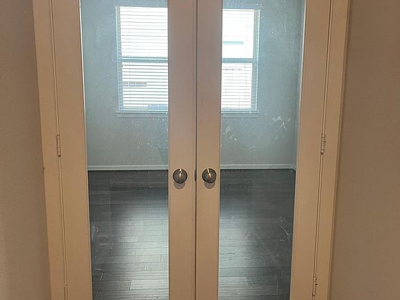 5th image of 8102 Pinebrook Arbor Ct