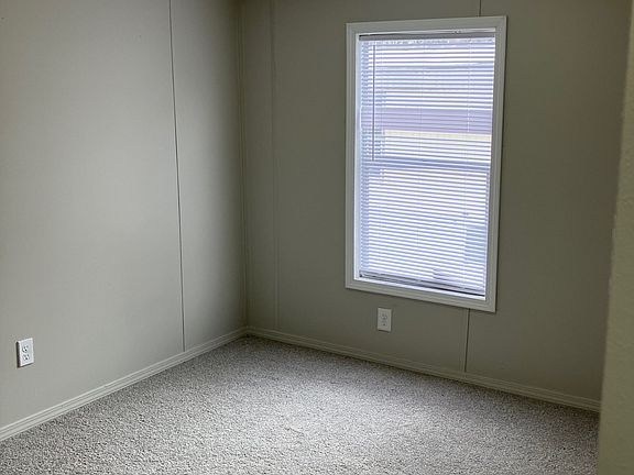 5th image of 2700 N Washington St #215M
