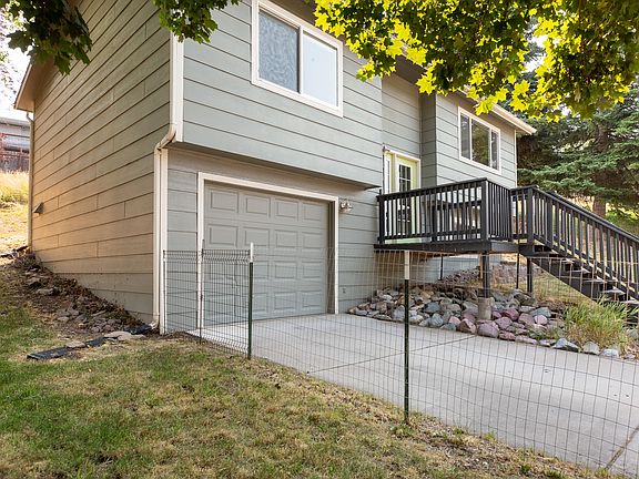 3rd image of 6108 Mainview Dr