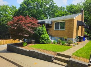 1099 Vine St, Coraopolis, PA 15108