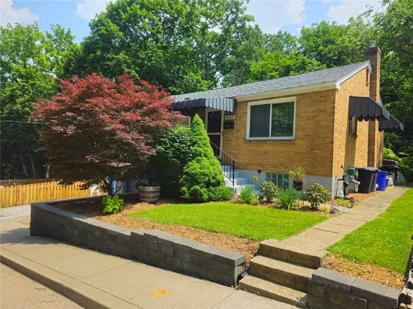 1099 Vine St, Coraopolis, PA 15108