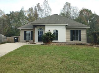 2235 Rue Toulander St, Mandeville, LA 70448