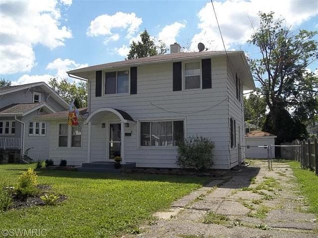 1st image of 137 Iroquois Ave