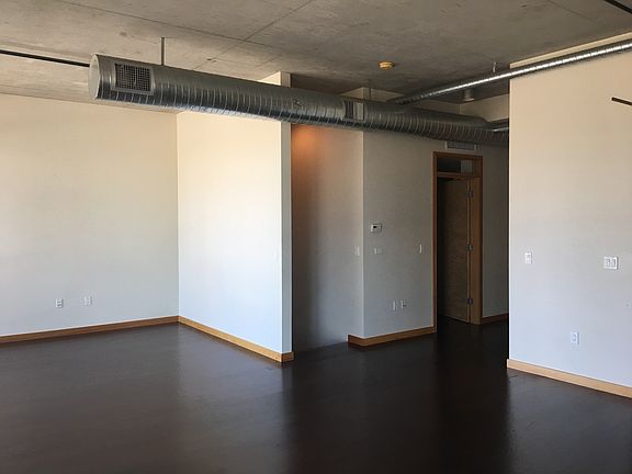 2nd floor stairway and hall