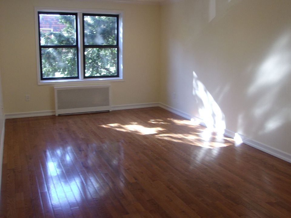1st image of 10028 67th Dr