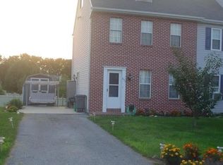 857 Penny Ln, Mount Joy, PA 17552