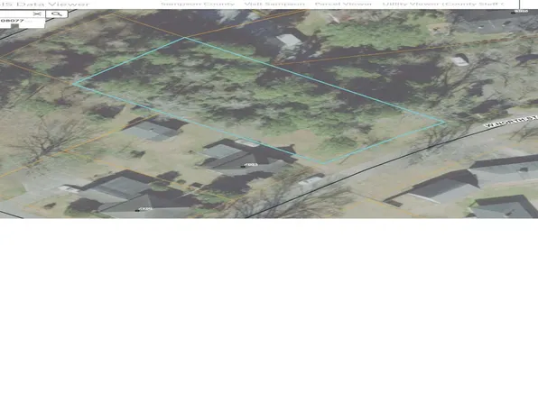 39 W North Street, Roseboro, NC 28382