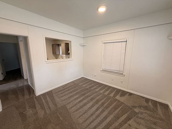 4th image of 265 N Oregon St APT B