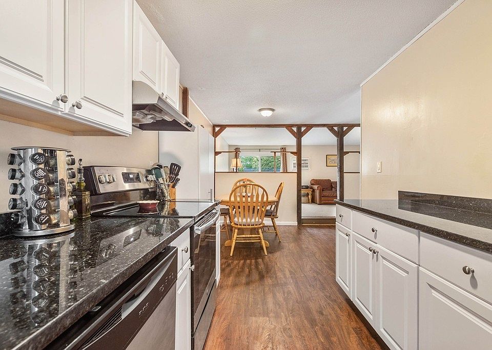 Barnside Condominiums Taunton, MA Zillow