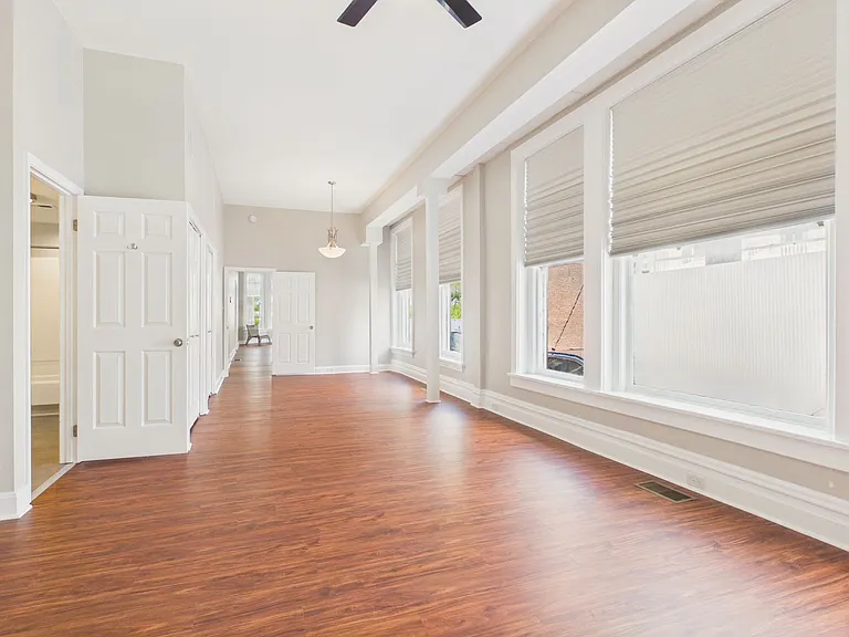 1017 N Front St — Photo 12