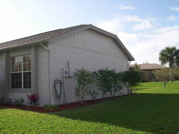 3rd image of 15824 Greater Groves Blvd