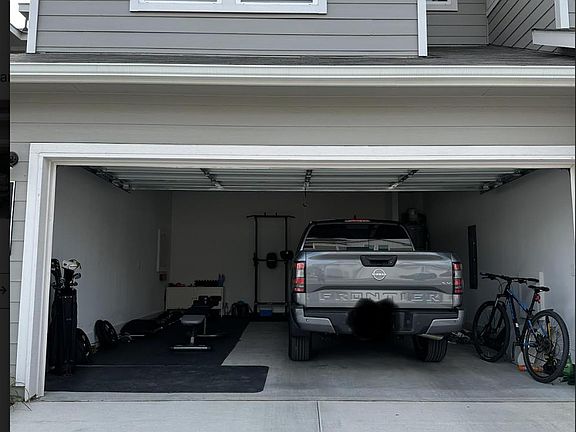 2nd image of 1604 Roseburg Dr #3